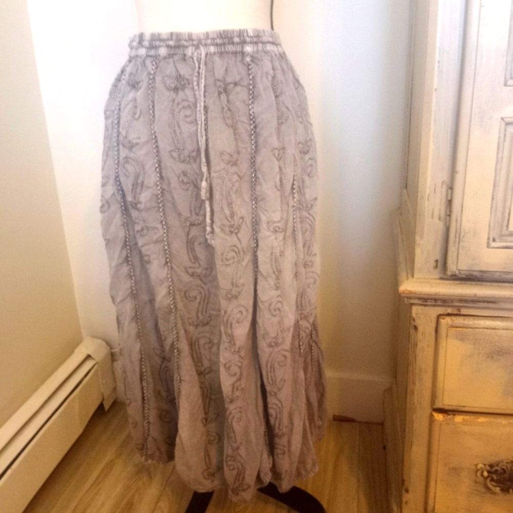 Studio West Apparels skirt